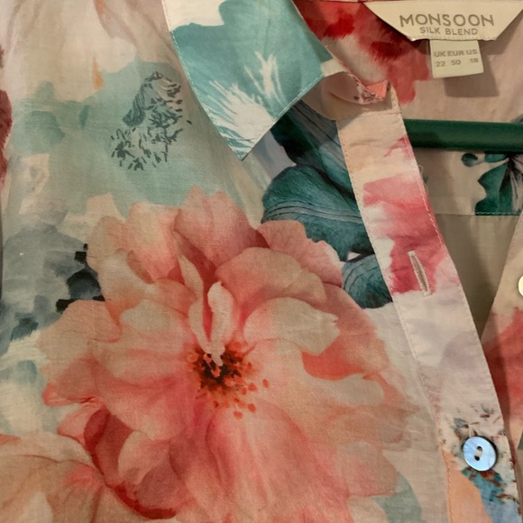 Gorgeous silk blend print shirt from Monsoon UK. - Picture 2 of 4